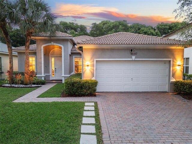 House for sale in Weston