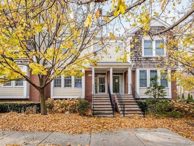 Condo for sale in Royal Oak, Michigan