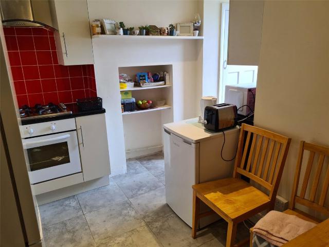 House for rent in Stonecot, Greater London