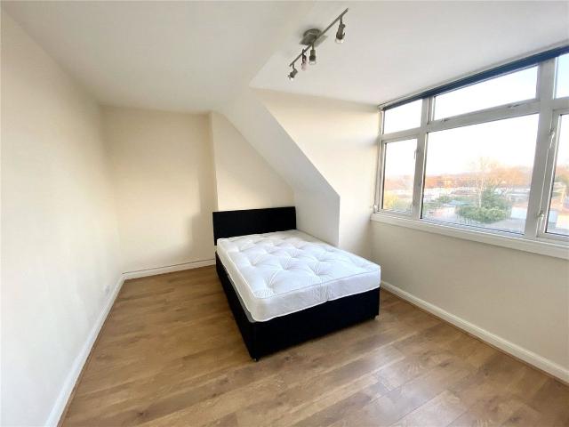 Room for rent in Greater London
