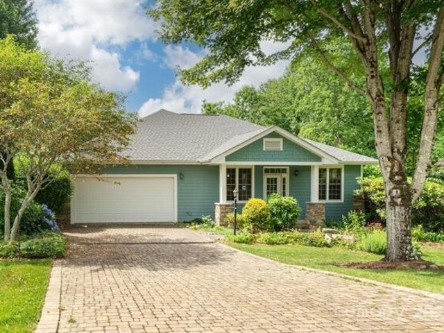 House for sale in Flat Rock House for sale in Flat Rock