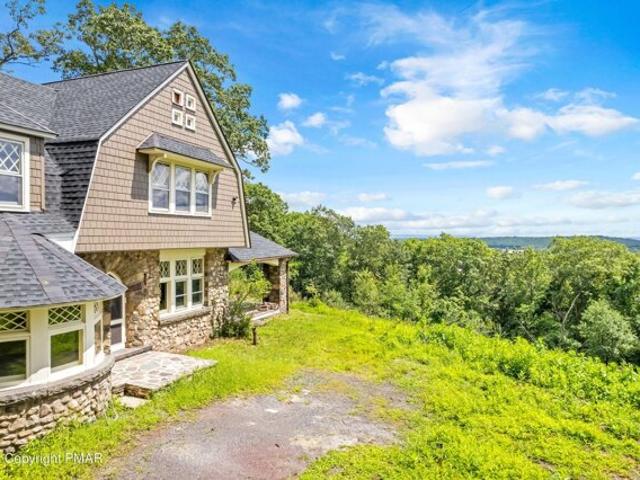 House for sale in Mount Pocono House for sale in Mount Pocono