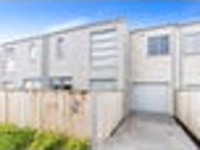 Townhouse for rent in Hillersden, Oroua County