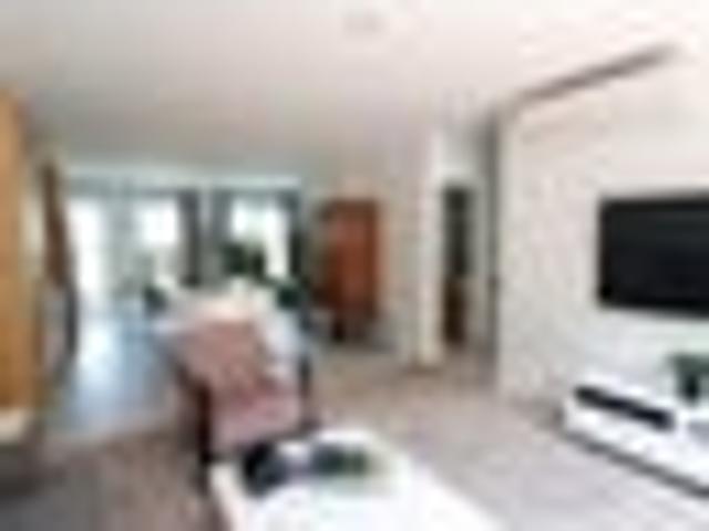 Townhouse for rent in Hillersden