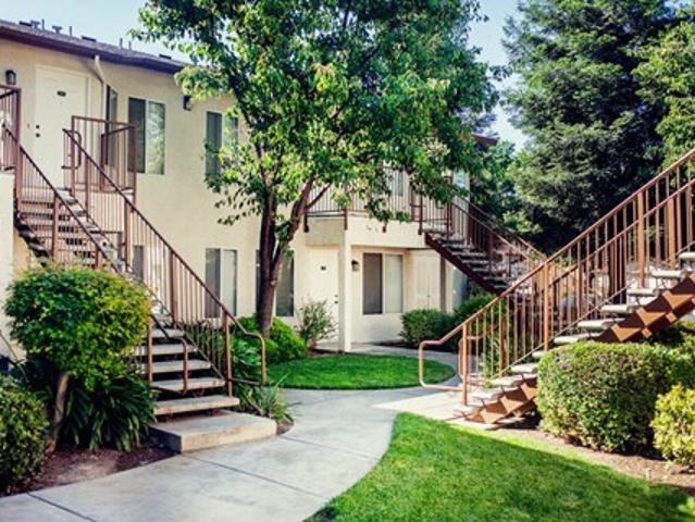 Townhouse for rent in Fresno