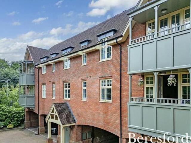 House for sale in Ingatestone and Fryerning, Navestock Side