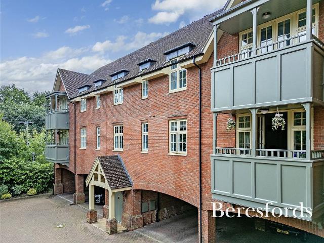 Apartment for rent in Ingatestone and Fryerning, Navestock Side