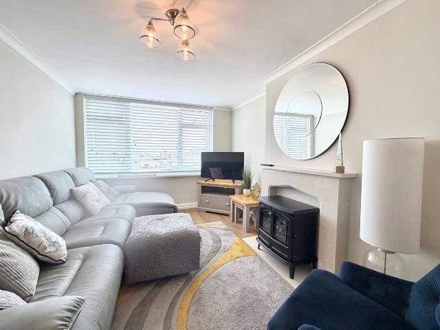 Apartment for rent in Stonehouse, Mount Wise