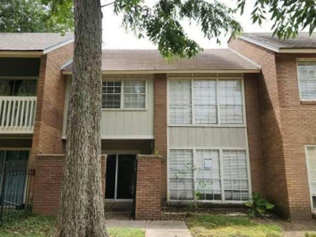 Condo for sale in Heatherstone, Baton Rouge