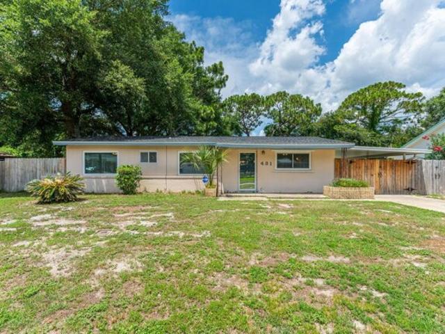 House for sale in Mary Esther