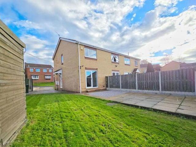 House for sale in Cudworth, South Yorkshire