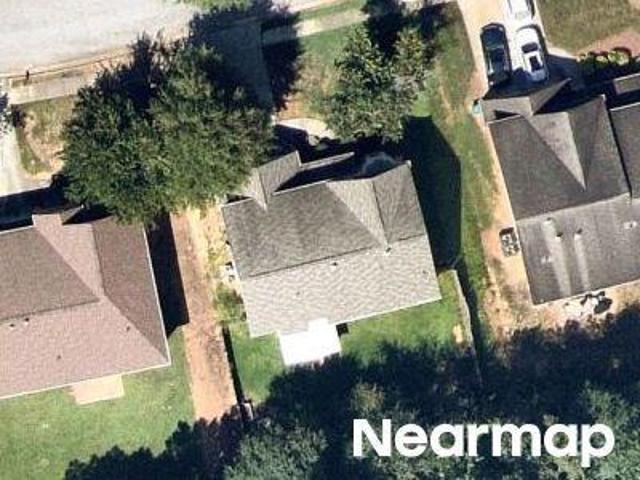 House for sale in Red Oak, Georgia