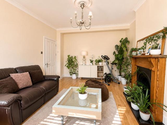 House for rent in London Borough of Sutton, Greater London