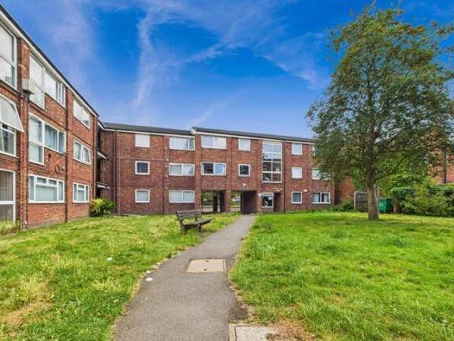 House for sale in Chilvers Coton, Camp Hill