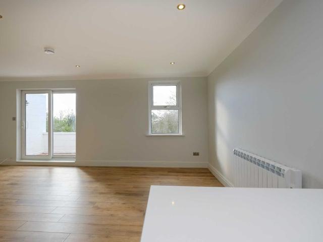 Apartment for rent in Ensleigh, Dulcote