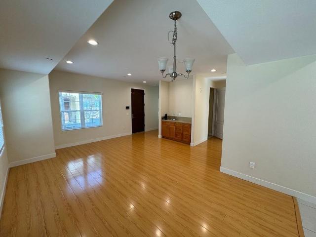 Apartment for rent in Alhambra, California