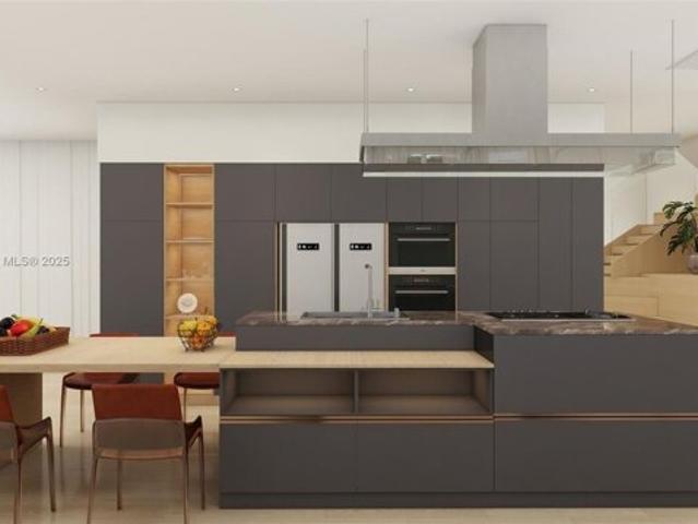 House for sale in Weston