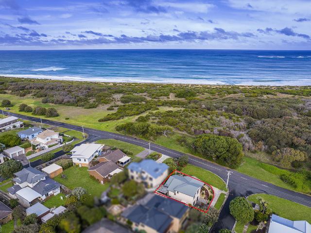 Townhouse for sale in Warrnambool, Victoria