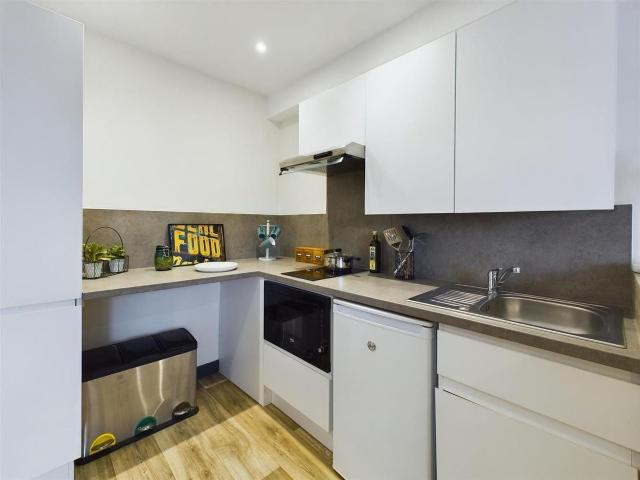 Studio for rent in Hillfields, West Midlands