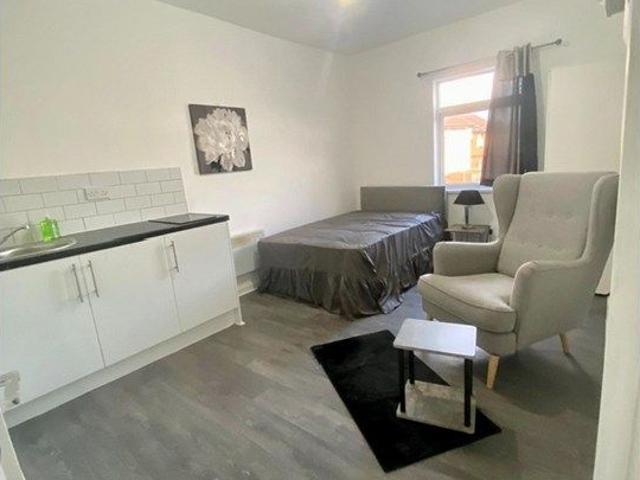 Studio for rent in Foleshill, Isle Of Man