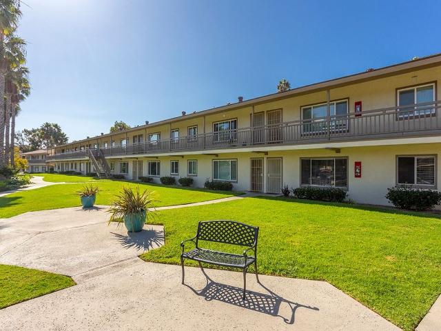 Apartment for rent in Oceanside, California