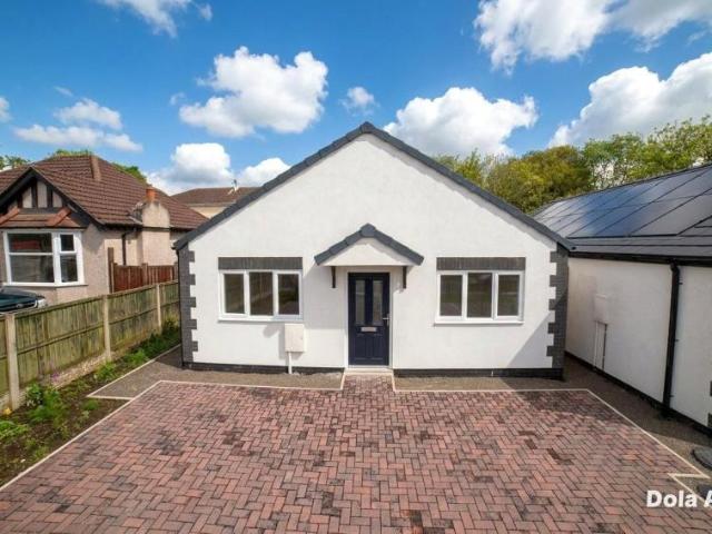 Bungalow for sale in Dalestorth, East Midlands