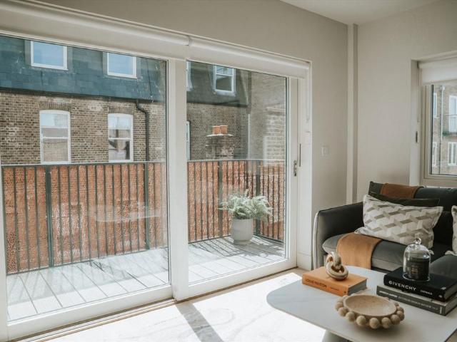 House for rent in Clapham, Greater London