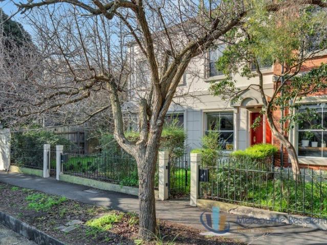 Townhouse for sale in Camerons Creek, Victoria
