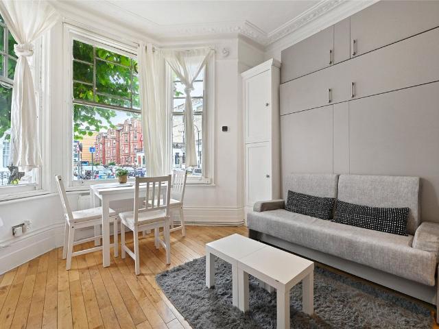 Studio for rent in London Borough of Hammersmith and Fulham, Greater London