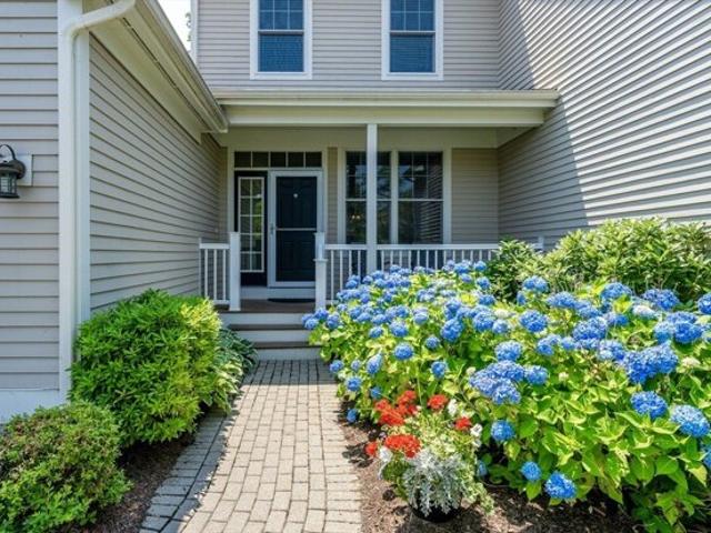 Condo for sale in Mashpee, Massachusetts