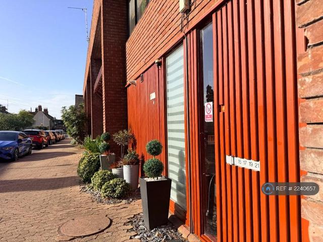 Apartment for rent in Calverton End, Milton Keynes
