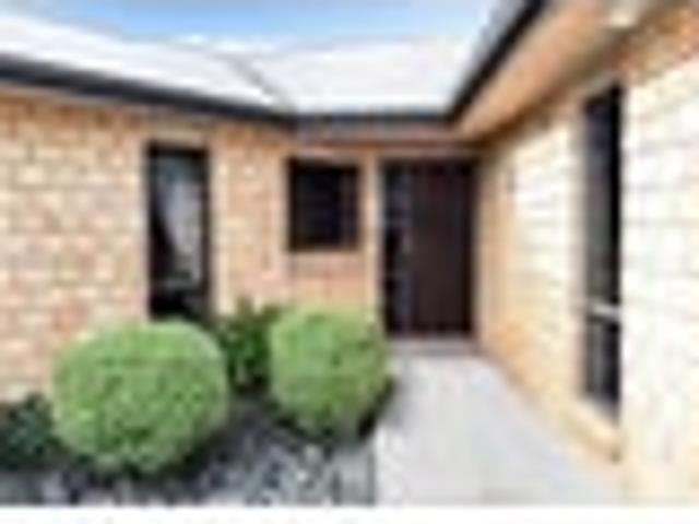 House for sale in Huntington