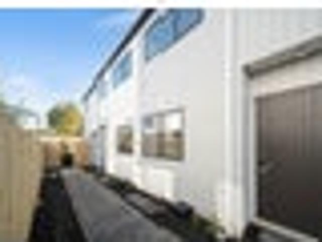 Townhouse for sale in Manurewa