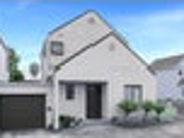 Townhouse for sale in Avondale