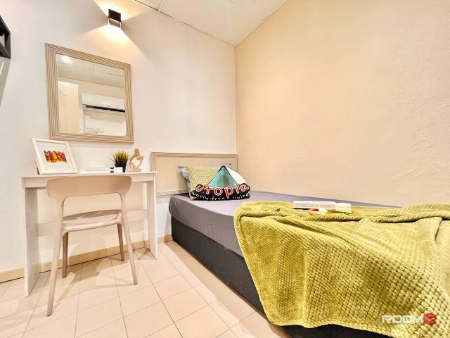 Room for rent in Petaling, Damansara Damai