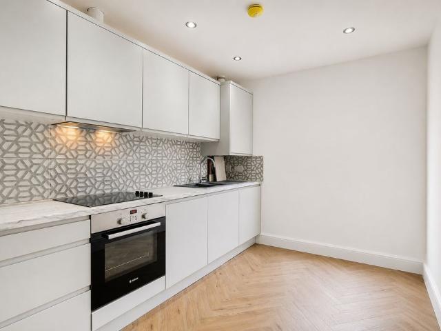 Apartment for rent in Plaistow, Greater London