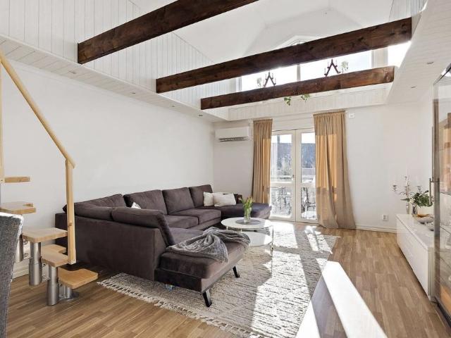 Hus hyra i Olofstorp, Västra Götaland
