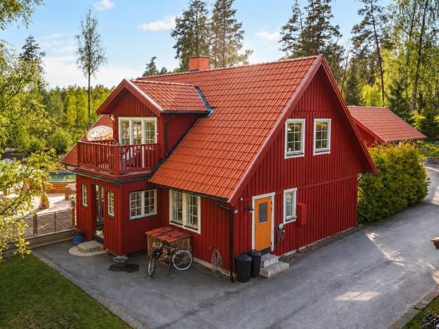 Villa till salu i Karby, Stockholm