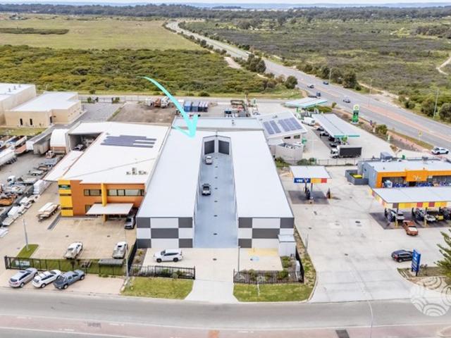 Warehouse for sale in Port Kennedy, Western Australia