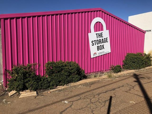 Warehouse for rent in Miles End, Mount Isa