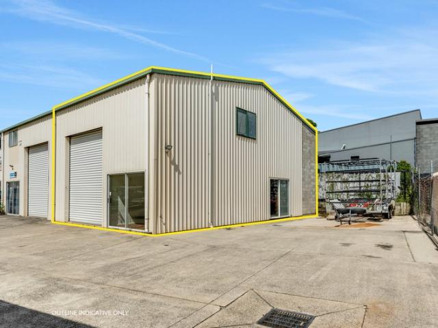 Warehouse for rent in Noosaville, Queensland