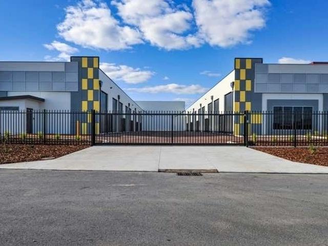 Warehouse for rent in Cockburn Central, Western Australia