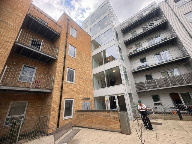 House for rent in Canary Wharf, Greater London