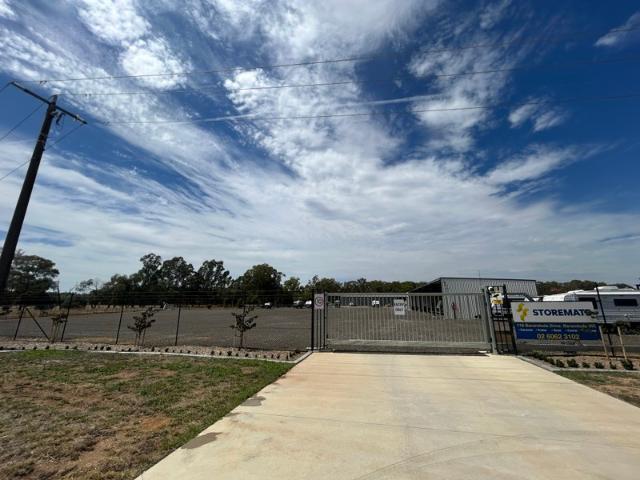 Warehouse for rent in Baranduda, Victoria