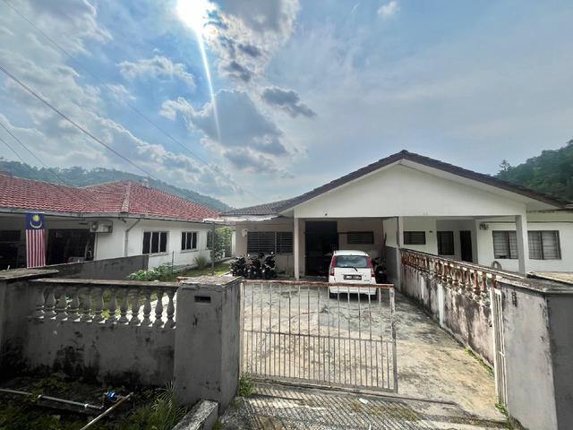 Residential House for sale in Selayang, Selangor