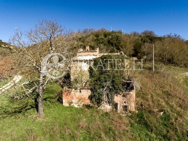 Casa in vendita a Montepulciano, Siena
