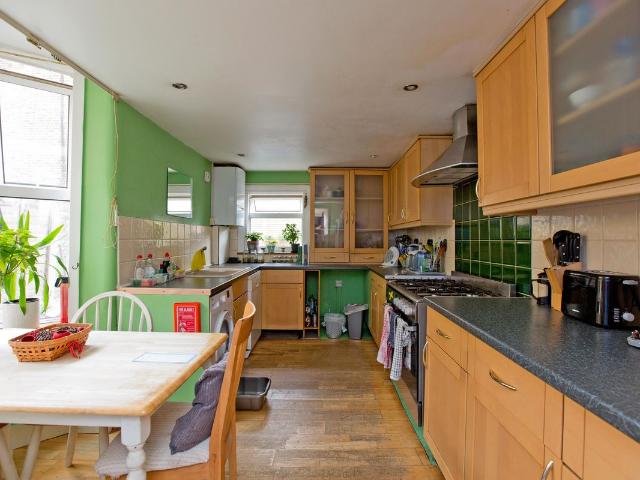 Room for rent in Upton, Greater London
