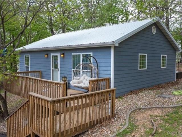 House for sale in Linn Creek