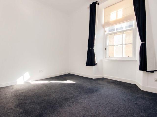 Apartment for rent in Bridgend, Moneydie