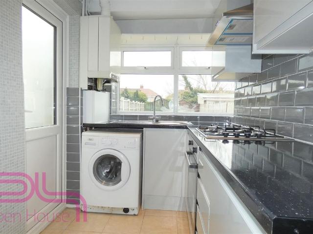 Apartment for rent in Hayes, Greater London